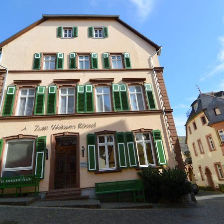 Classy Holiday Home In Uerzig Near Forest الغرفة الصورة