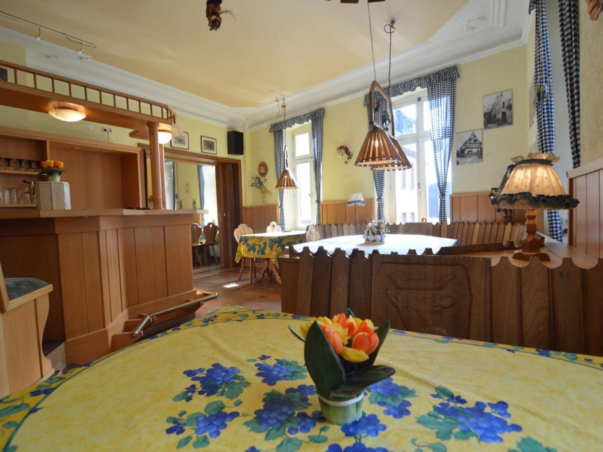 Classy Holiday Home In Uerzig Near Forest الغرفة الصورة