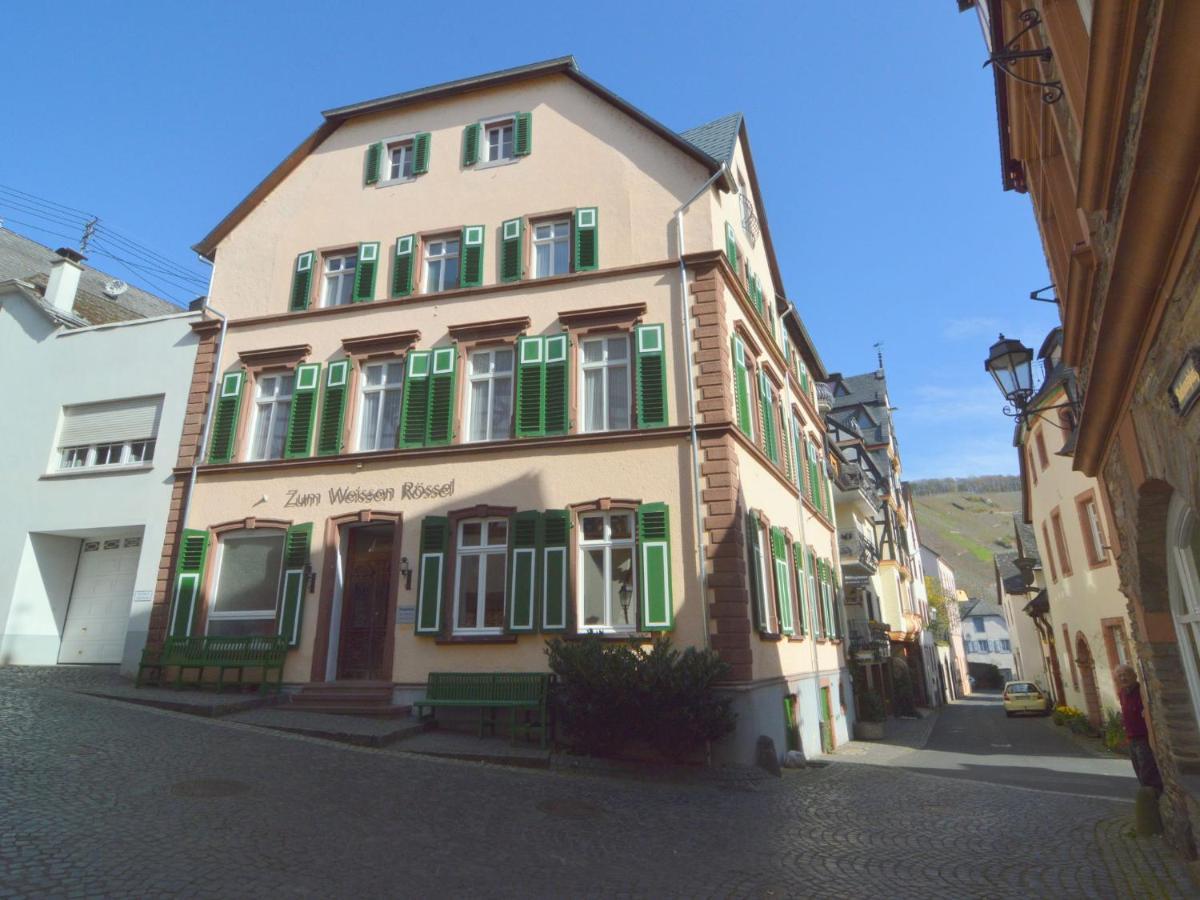 Classy Holiday Home In Uerzig Near Forest الغرفة الصورة