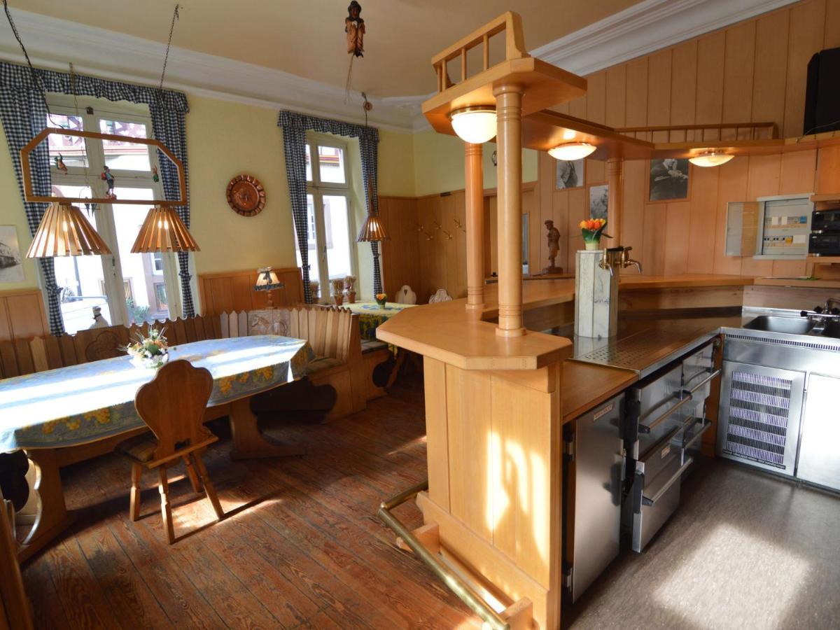 Classy Holiday Home In Uerzig Near Forest الغرفة الصورة